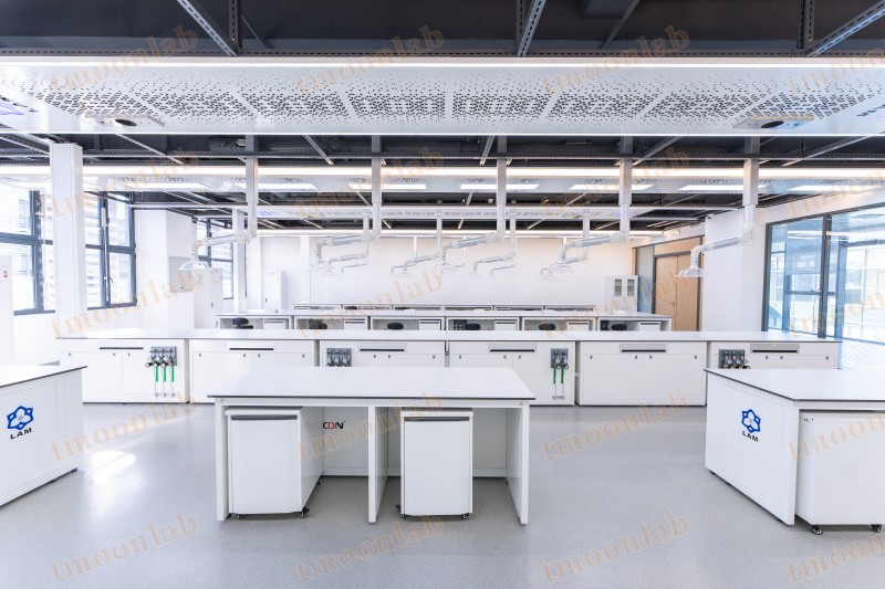 西安全钢实验台厂家：化学实验室建设经验分享